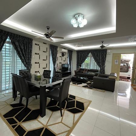 3R D'Latania Senawang Hotel Серембан Екстериор снимка